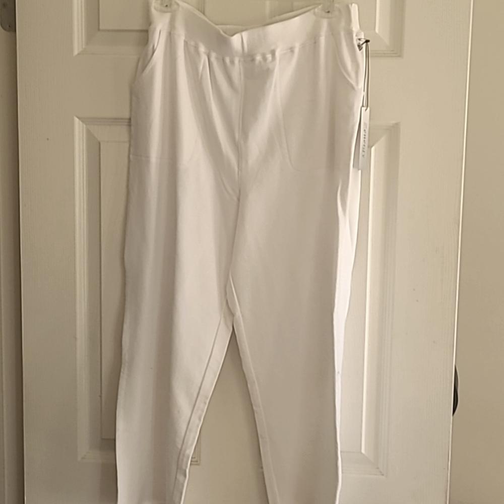 Zenergy by Chico pants. Really soft 90% cotton